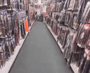 retail store cleaning services